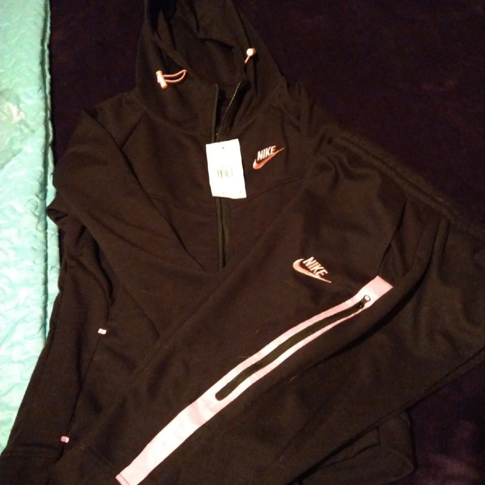 Nike jogger set